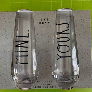 Rae Dunn Set of 2 Stemless flutes